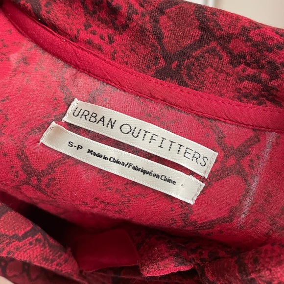 Red Urban Outfitters top - Picture 3 of 3